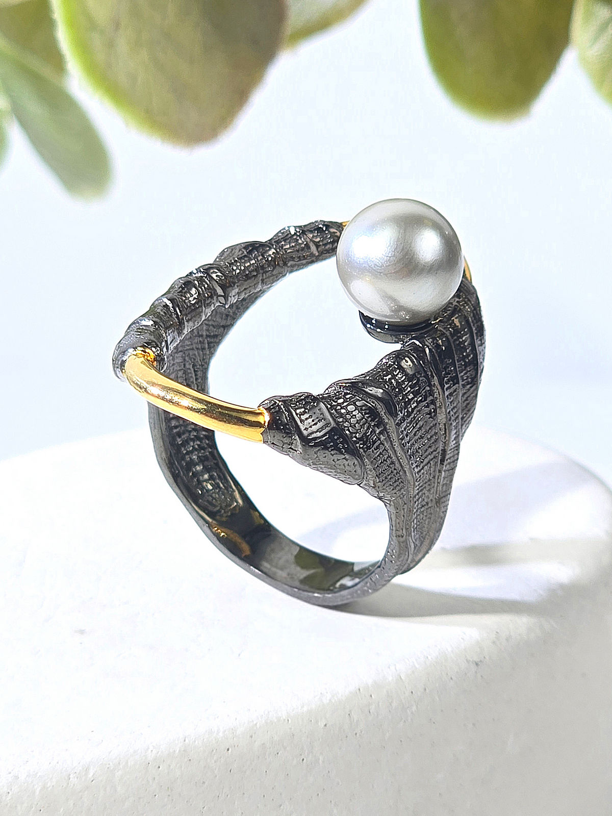 Серебряное кольцо ETERI с жемчугом и позолотой