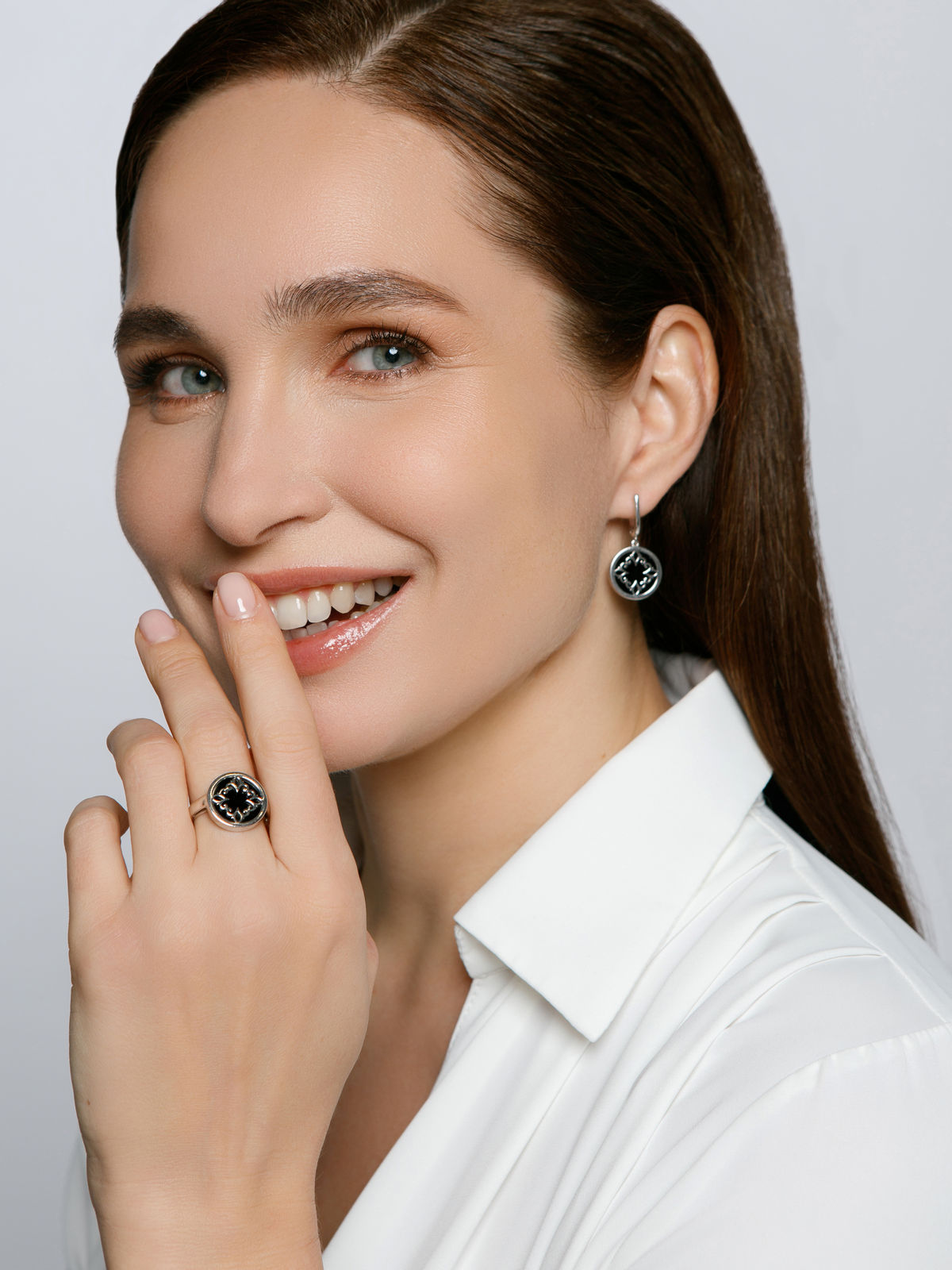 Серебряное кольцо ETERI с агатом