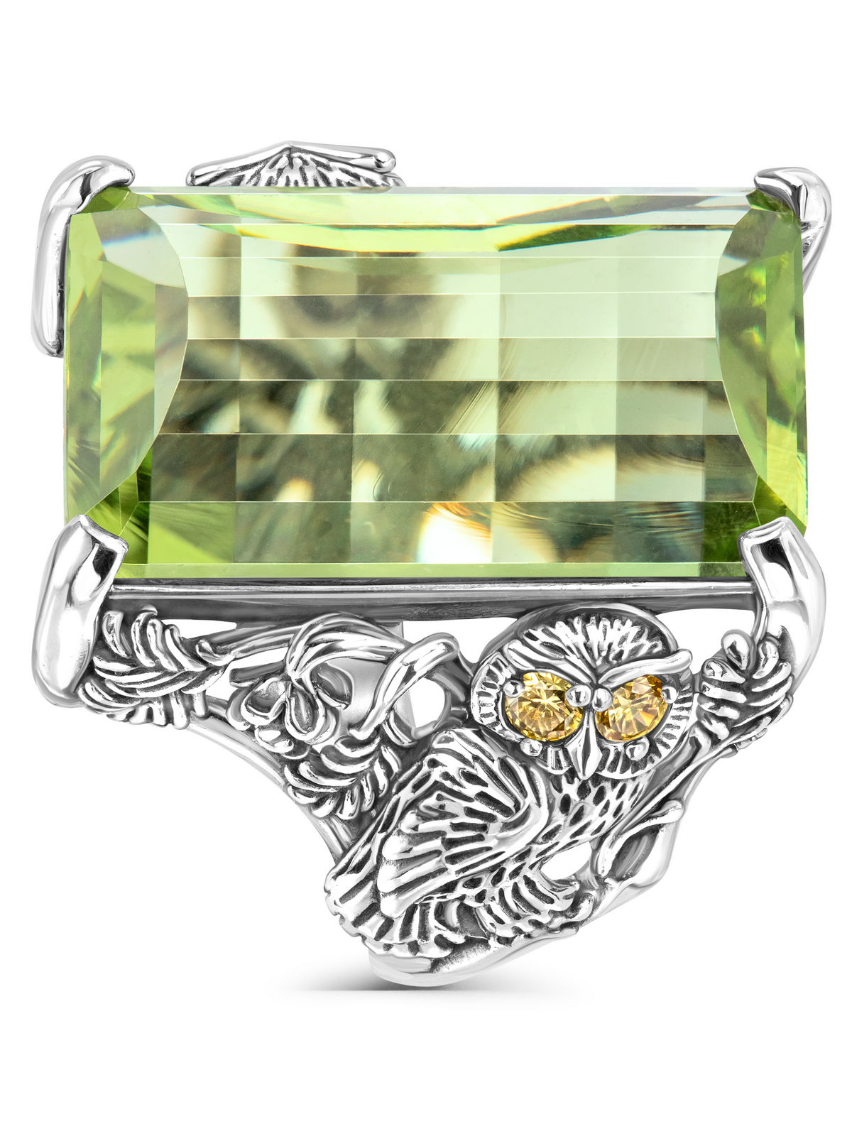 Серебряное кольцо с синтетическим кварцем