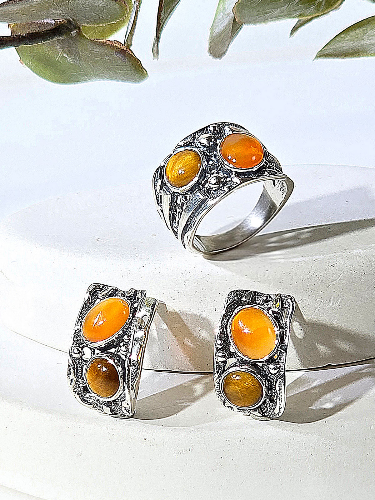 Серебряное кольцо ETERI с сердоликом и тигровым глазом