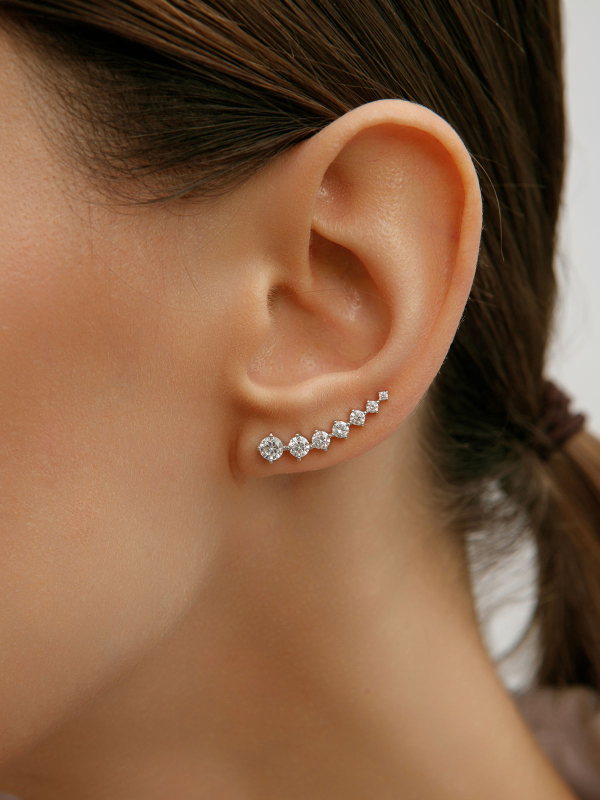 Серебряные серьги с фианитом