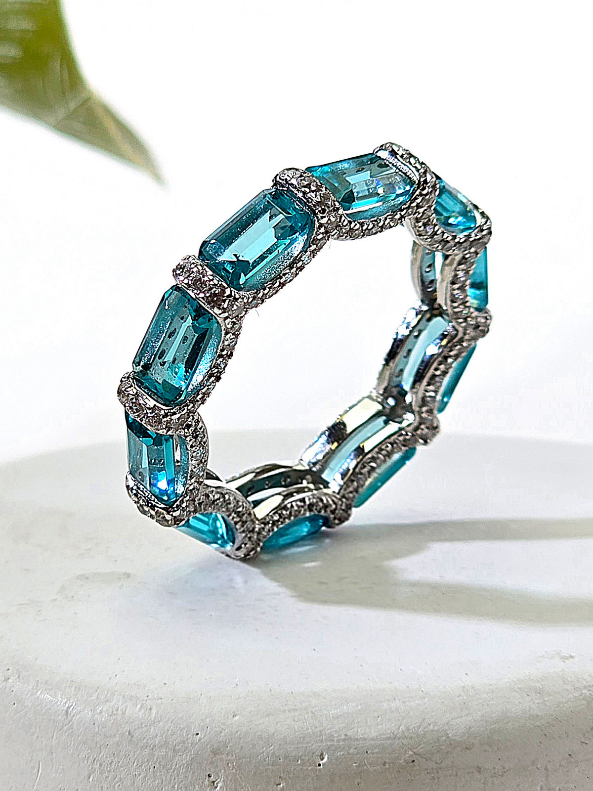Серебряное кольцо