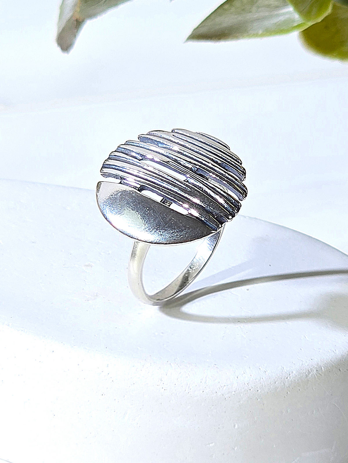 Серебряное кольцо ETERI