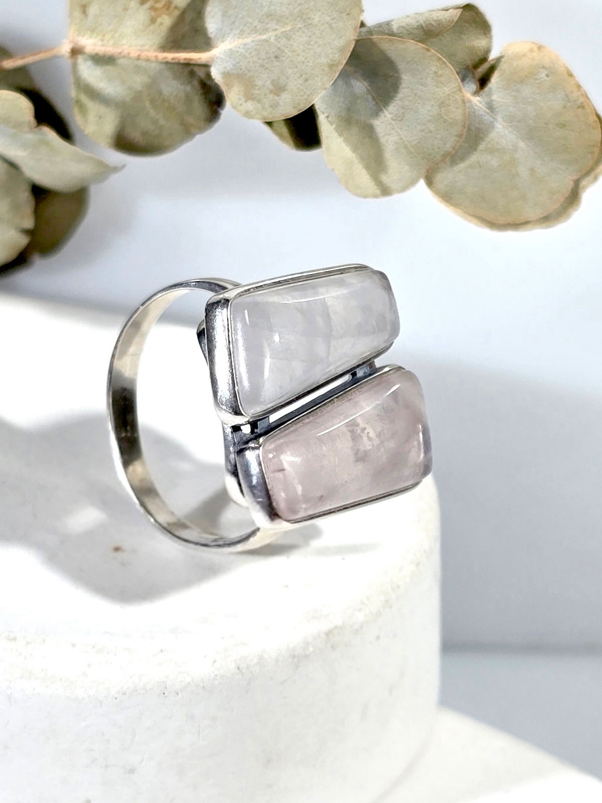 Серебряное кольцо