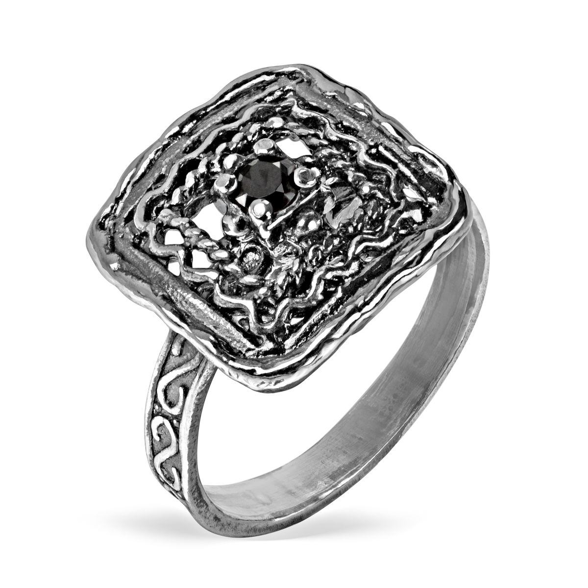Серебряное кольцо Yaffo с черным фианитом