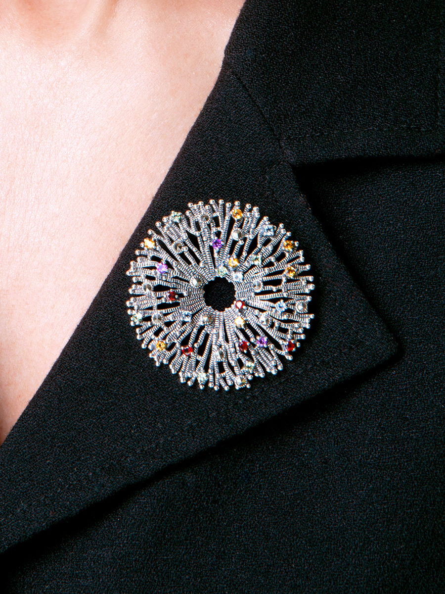 Серебряная брошь ALEXANDRE VASSILIEV с марказитами Swarovski топазом ,гранатом и аметистом 