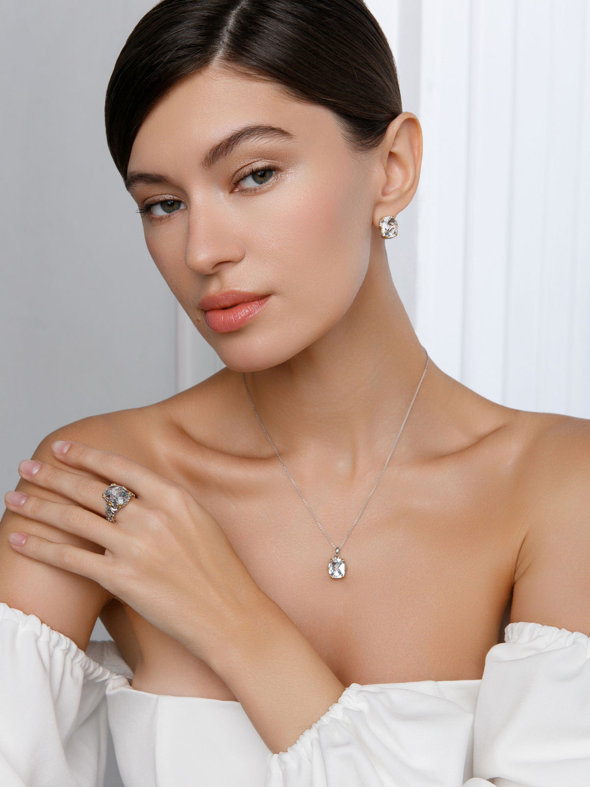 Колье ALEXANDRE VASSILIEV с горным хрусталем, марказитами Swarovski и позолотой