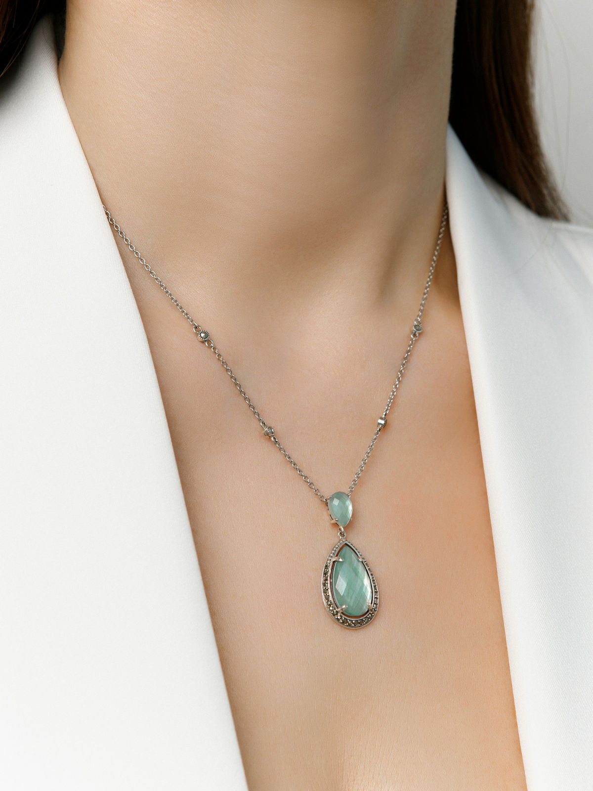 Серебряное колье ALEXANDRE VASSILIEV с зеленым кварцем и марказитами Swarovski