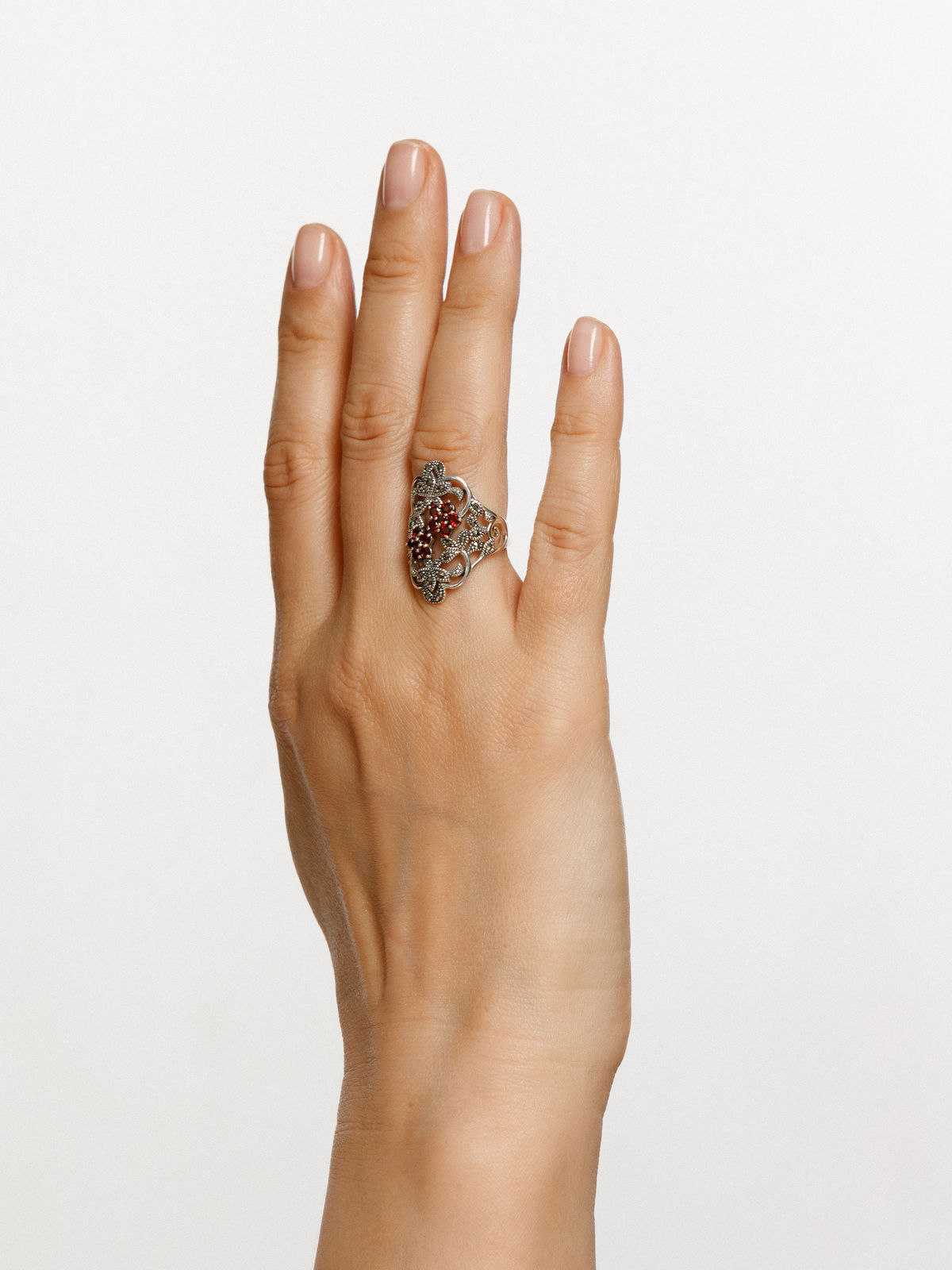 Серебряное кольцо ALEXANDRE VASSILIEV с гранатом и марказитами Swarovski