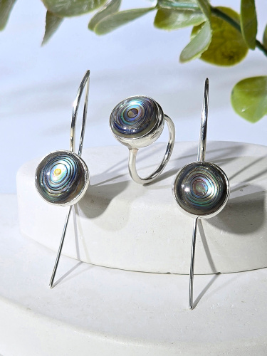 Серебряное кольцо ETERI с гелиотисом