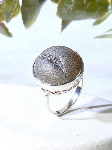 Серебряное кольцо ETERI с агатом