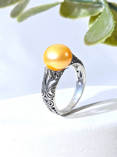 Серебряное кольцо