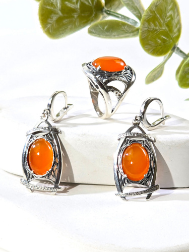 Серебряное кольцо ETERI с сердоликом