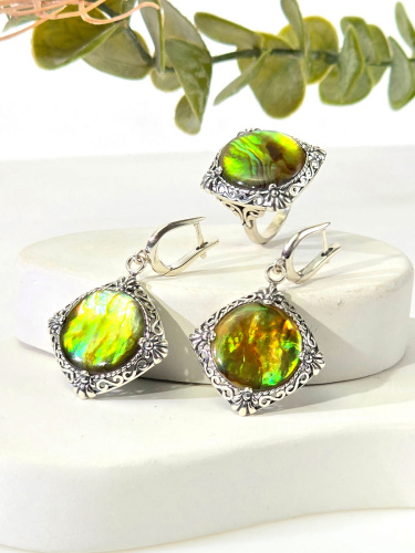 Серебряное кольцо с гелиотисом