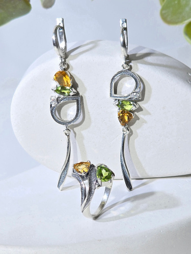 Серебряное кольцо
