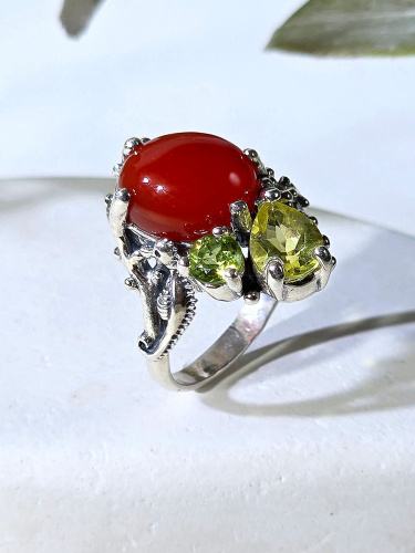 Серебряное кольцо ETERI с сердоликом, лимонным кварцем и хризолитом