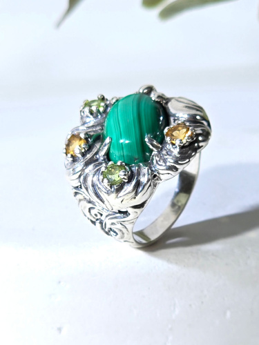 Серебряное кольцо ETERI с малахитом, хризолитом и цитрином