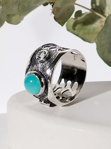 Серебряное кольцо