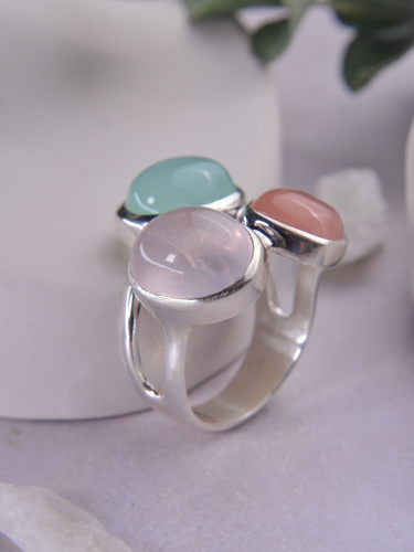 Серебряное кольцо с халцедоном