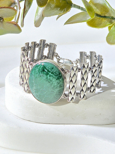 Серебряный браслет ETERI с жадеитом