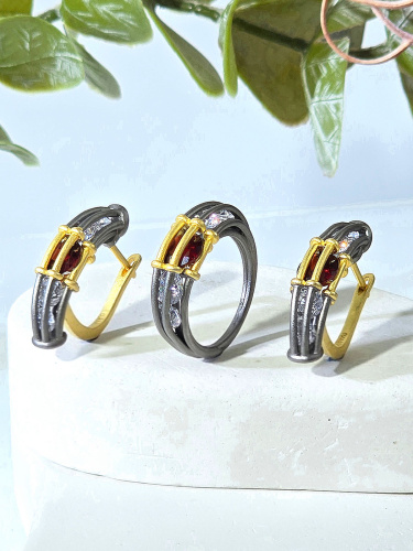 Серебряные серьги ETERI с гранатом, цирконом и позолотой