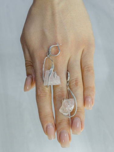Серебряные серьги ETERI с розовым кварцем