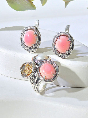 Серебряные серьги ETERI с розовым кораллом