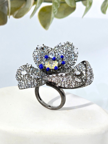 Серебряное кольцо с ситаллом и фианитами
