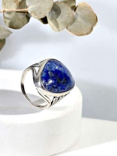 Серебряное кольцо