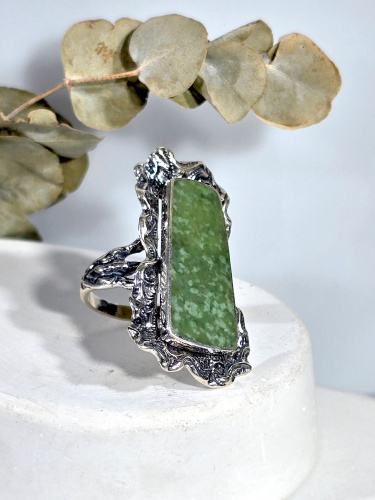 Серебряное кольцо