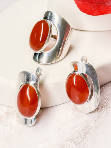 Серебряное кольцо