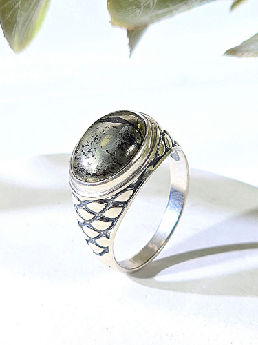 Серебряное кольцо ETERI с пиритом