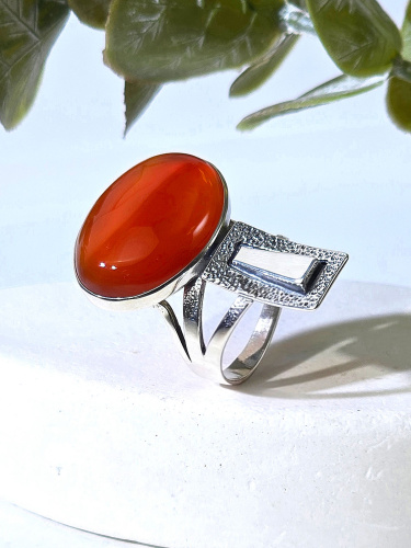 Серебряное кольцо