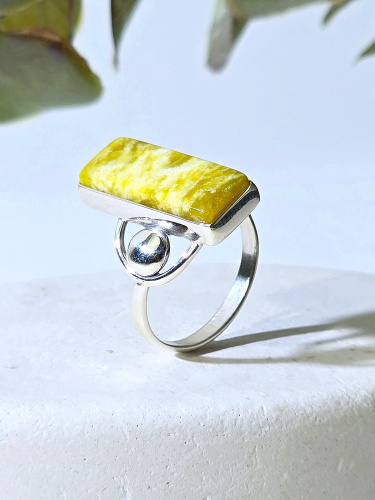 Серебряное кольцо