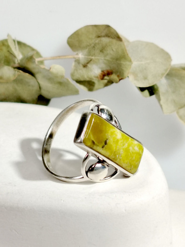 Серебряное кольцо