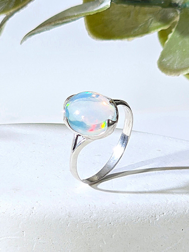 Серебряное кольцо ETERI с опалом