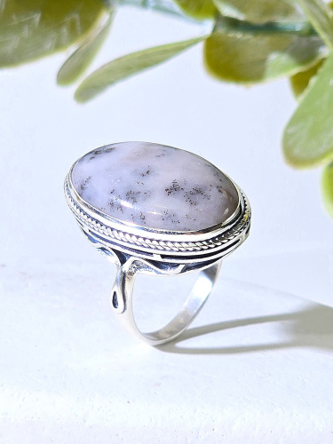 Серебряное кольцо