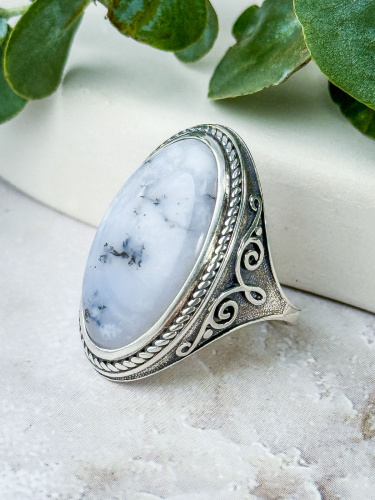 Серебряное кольцо