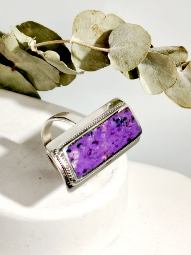 Серебряное кольцо