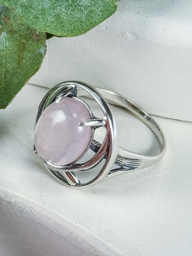 Серебряное кольцо ETERI с розовым кварцем