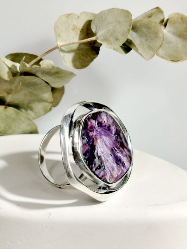 Серебряное кольцо ETERI с чароитом