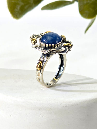 Серебряное кольцо ETERI с кианитом и позолотой
