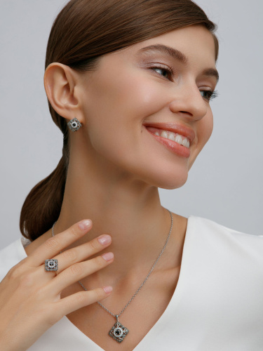 Серебряные серьги ALEXANDRE VASSILIEV с черной шпинелью, фианитами и марказитами Swarovski