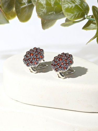 Серебряные серьги ALEXANDRE VASSILIEV с гранатами и марказитами Swarovski