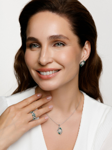 Серебряное кольцо ALEXANDRE VASSILIEV с зеленым агатом, микрожемчугом и марказитами Swarovski