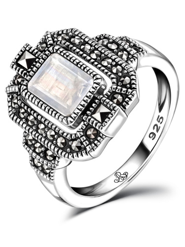 Серебряное кольцо ALEXANDRE VASSILIEV с лунным камнем и марказитами Swarovski