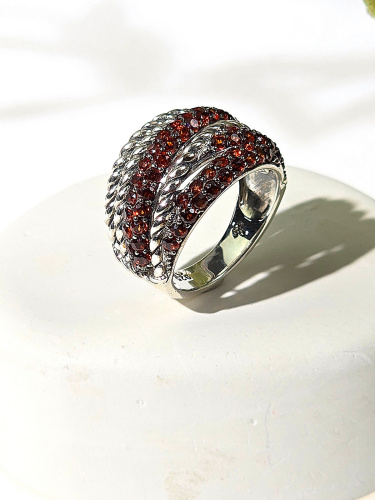 Серебряное кольцо ALEXANDRE VASSILIEV с гранатом