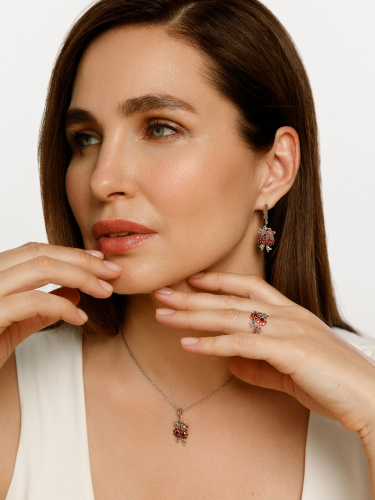 Серебряное кольцо ALEXANDRE VASSILIEV с гранатом и марказитами Swarovski